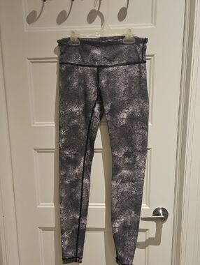 lululemon athletica Gray Herringbone Print Leggings